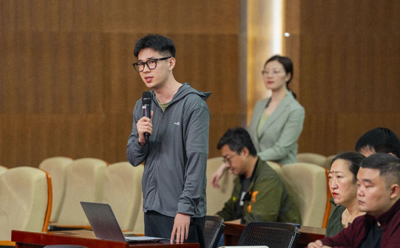 榮家企業史料(上)__深圳知名外企