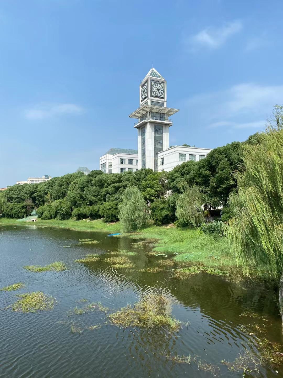 中南財經政法大學迎新志愿者_中南財經政法大學迎新網_中南財經政法大學迎新晚會