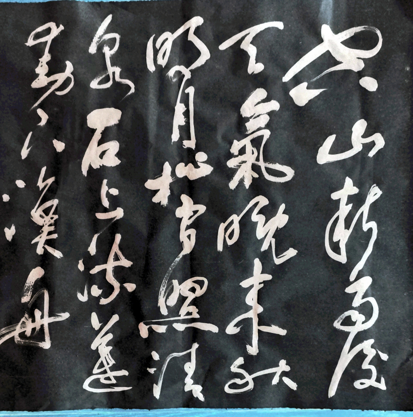 路上行人欲斷魂的意思_上行人欲斷魂的上一句_上行人欲斷魂是什么意思