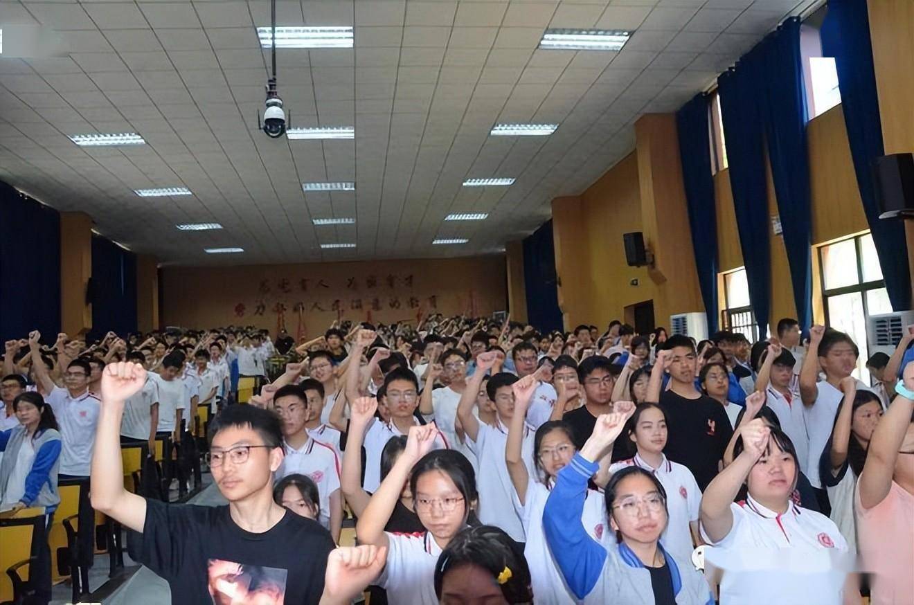 分數(shù)高考查詢線時間2024年_2024高考分數(shù)線查詢時間_202l高考分數(shù)查詢