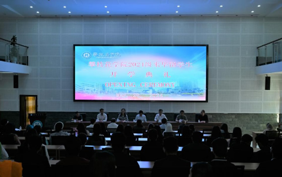 理工大學(xué)空乘北京專業(yè)排名_北京理工空乘專業(yè)好_北京理工大學(xué)空乘專業(yè)