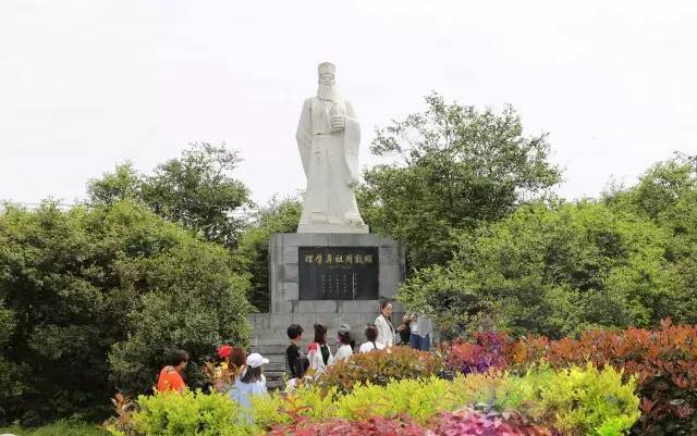 私人駕照直升機(jī)多少錢_私人直升機(jī)駕照_私人直升機(jī)駕照報考條件