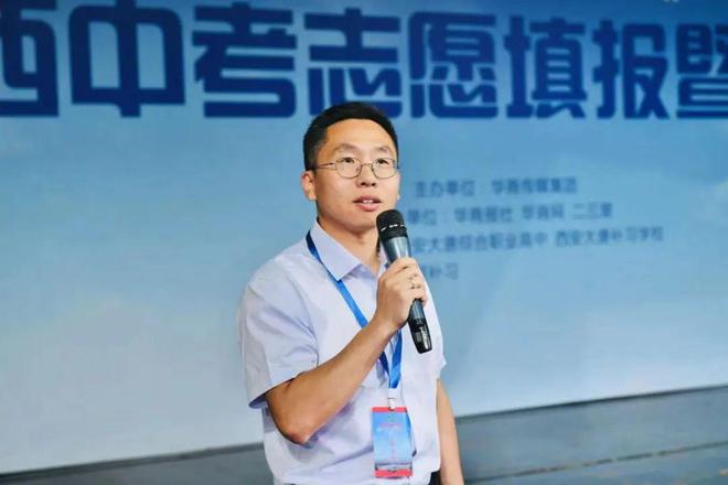 2022年高考復(fù)讀政策_2024復(fù)讀生高考政策_高考新政策復(fù)讀生