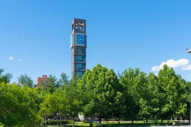北京明園大學(xué)是假的嗎_北京明園大學(xué)怎么樣_北京明園大學(xué)校長(zhǎng)叫楊什么