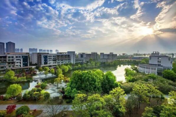 廣東法系專修_廣東學院改名大學_廣東法商專修學院