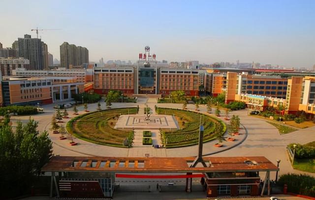 河南省髙考狀元_河南狀元高考2020_河南省高考狀元