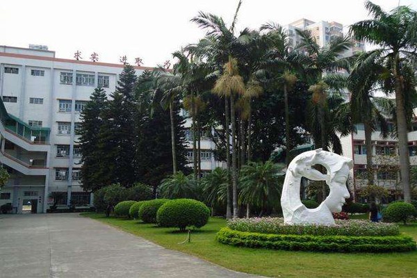 柳州醫專官網_柳州醫專招生簡章_柳州醫專