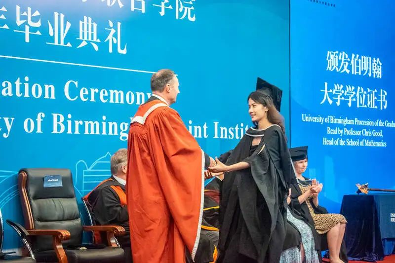 伯明翰城市大學(xué)申請條件_伯明翰城市大學(xué)_伯明翰城市大學(xué)在哪
