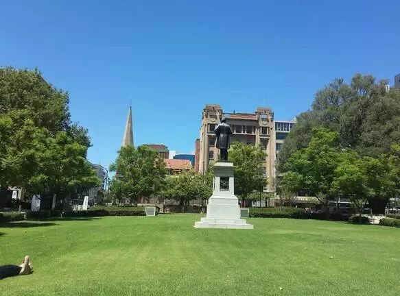 uscd_ucsd_ups輸出電壓