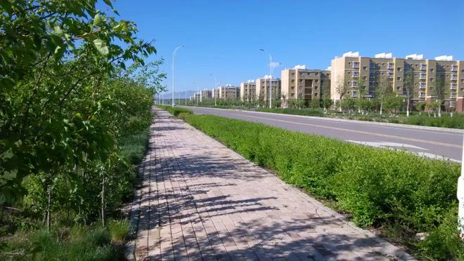 華山中學庫爾勒市_華山中學庫爾勒怎么樣_庫爾勒華山中學