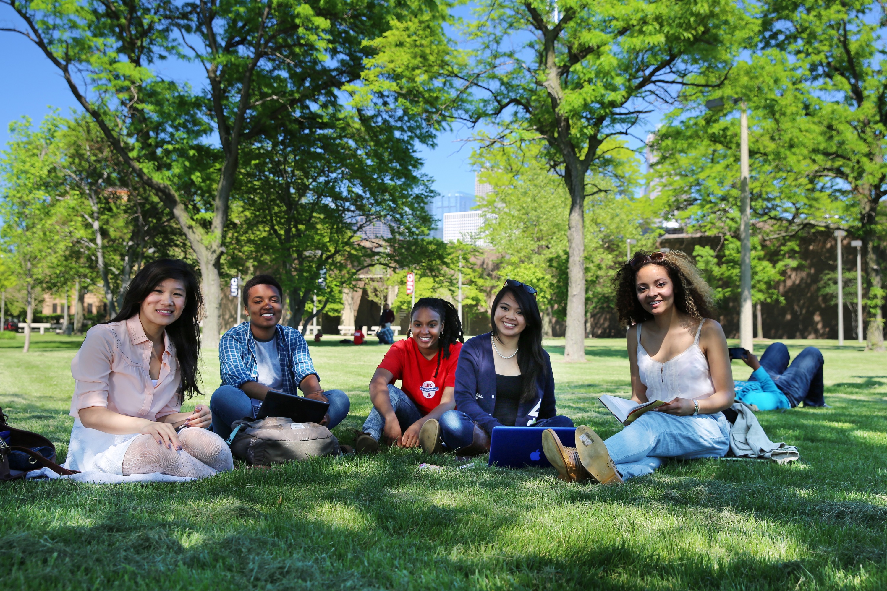 美國的大學學費排名_美國大學費用_美國大學學費