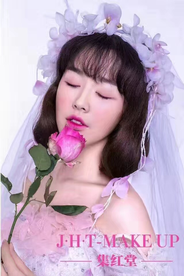 集紅堂化妝學(xué)校地址_集紅堂彩妝學(xué)校的收費_集紅堂彩妝培訓(xùn)學(xué)校