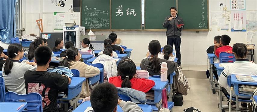 北京市崇文門中學(xué)校服_北京市崇文門中學(xué)_北京崇文區(qū)中學(xué)
