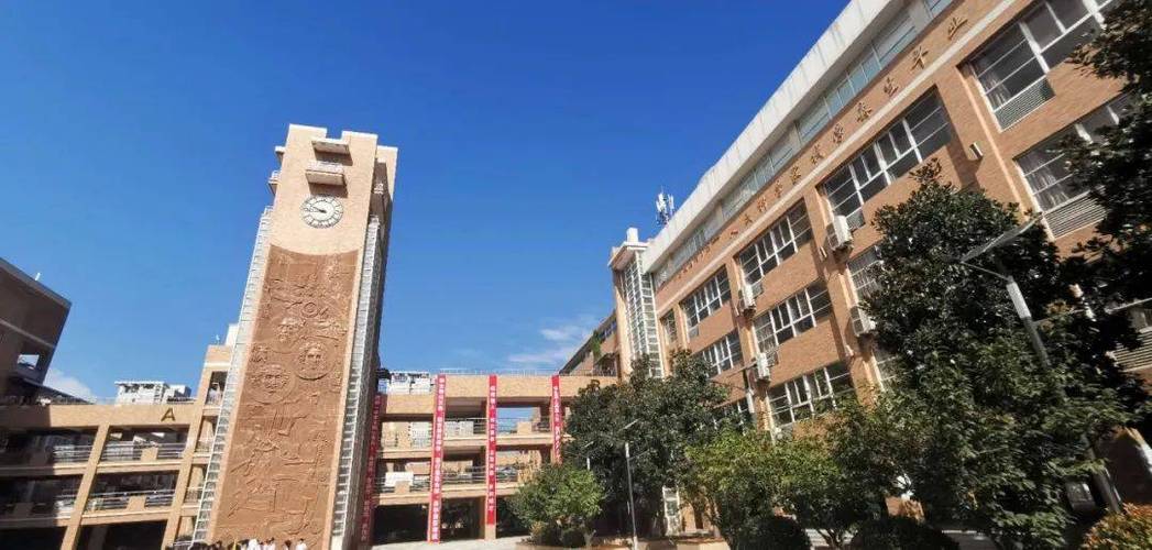 西安市衛生學校官網電腦版_西安市衛生學校_西安市衛生學校宣傳片