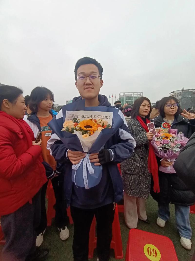 雅禮中學_雅禮中學校規_雅禮中學校服