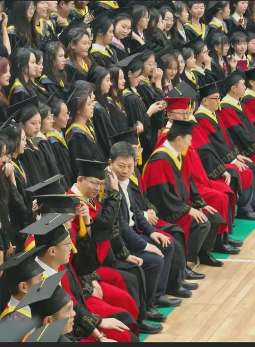 江蘇泗陽致遠中學老師照片_泗陽致遠中學報道_江蘇泗陽致遠中學