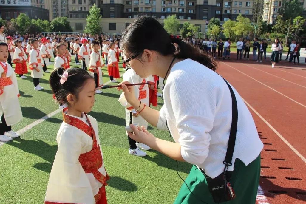 福州陽光國際學校招生辦電話_福州陽光國際學校高中部學費_福州陽光國際學校