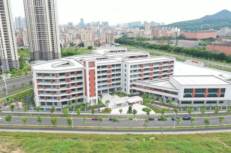 廈門市外國語學校_廈門外國語學校怎么樣小魚_廈門外國語中學