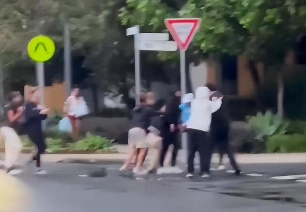 澳大利亞出國_華人留學生遭遇毆打事件_澳大利亞華人社會地位