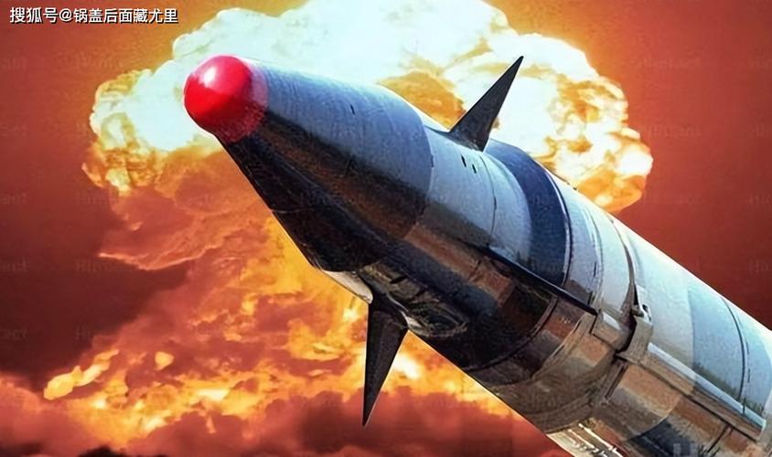 美國核彈英國部署_英國核武器規(guī)模擴大_美國英國