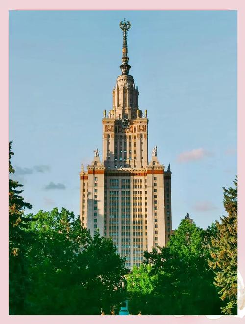 圣彼得堡國(guó)立大學(xué)排名_俄羅斯歷史最悠久的大學(xué)_列寧格勒大學(xué)