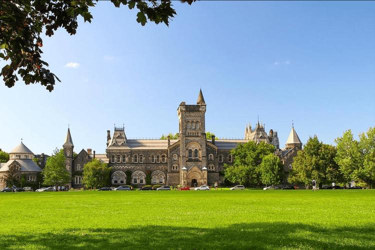 多倫多大學(xué)專業(yè)學(xué)院_加拿大多倫多大學(xué)_多倫多大學(xué)文理學(xué)院系所