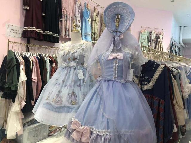 lo圈投資策略_lolita什么意思_炒lo股