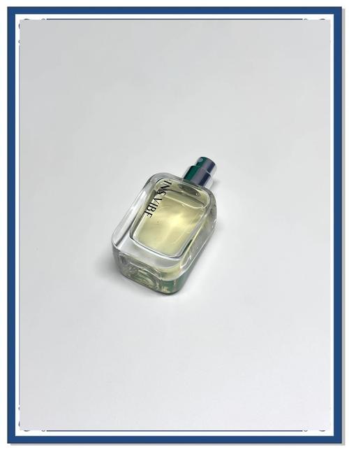 perfume是什么意思_香水使用技巧_香水成分解析