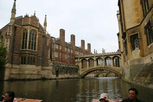 劍橋必看景點_劍橋大學旅游攻略_劍橋大學圖書館