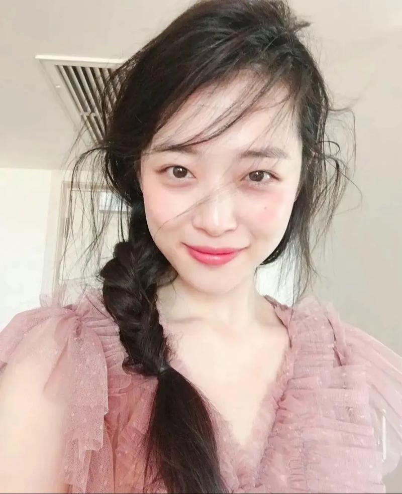 雪莉英文名是什么意思_shelly什么意思_雪莉英文名怎么讀