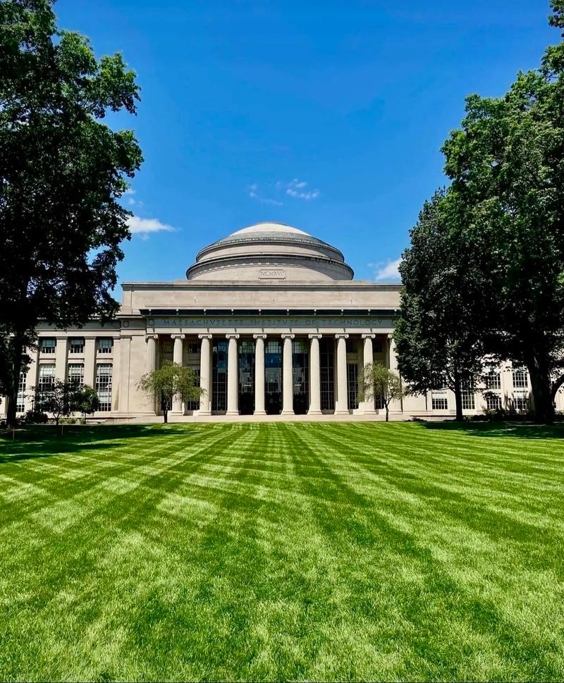 美國麻省大學_國內學院更名大學原因_麻省理工學院校名翻譯分析