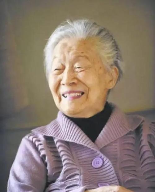 錢鐘書夫人病逝_楊絳 105歲 去世 回顧生平事跡 文學作品 翻譯作品 錢鐘書夫人 一百歲感言 心境 評價