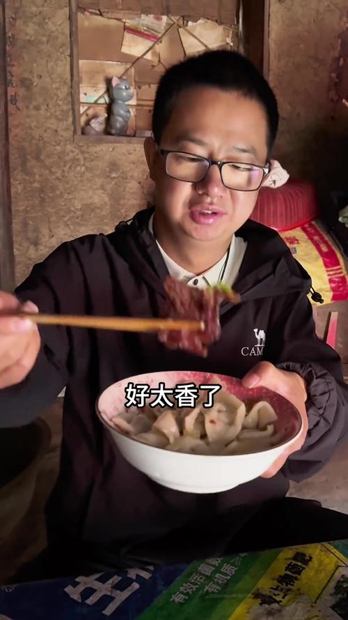 秦玥飛 大學(xué)生村官 感動(dòng)中國(guó) 故事_秦玥飛事跡_秦玥飛 耶魯大學(xué) 村官 鄉(xiāng)村振興