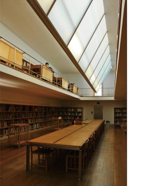 波爾多大學_馬賽大學圖書館系統_馬賽大學專業設置