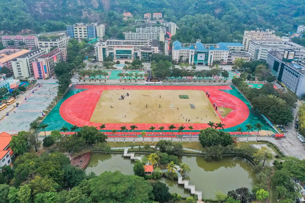 富源學校小學部學生成績_富源學校初中中考成績_深圳富源學校怎么樣