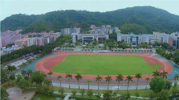 富源學校初中中考成績_深圳富源學校怎么樣_富源學校小學部學生成績