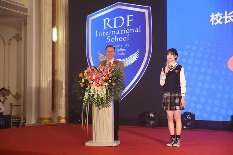 瑞得福國際學校純美式教育特色_深圳瑞得福國際學校十周年慶典_深圳國際學校前十名
