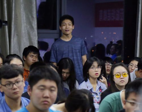 布里斯托大學英國排名_培諾學子收到布里斯托大學錄取通知書人數統計_布里斯托大學Andrew Harrison教授培諾教育宣講會