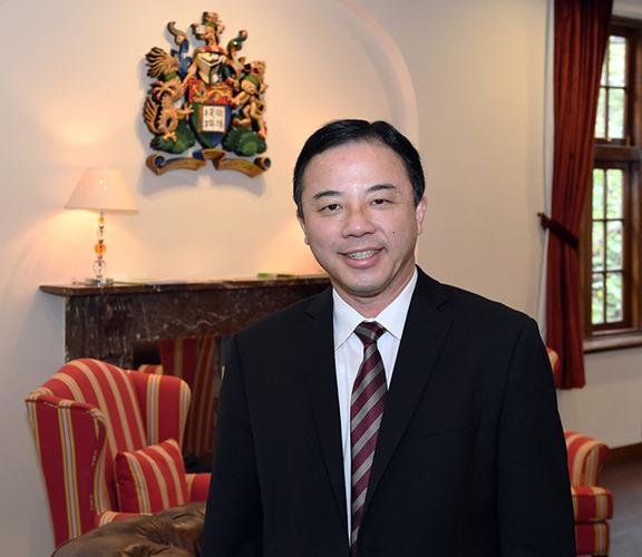 香港大學深圳校園_香港大學校長張翔_香港大學校長張翔