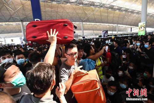 香港機場快線_香港機場禁制令違反_香港機場非法示威