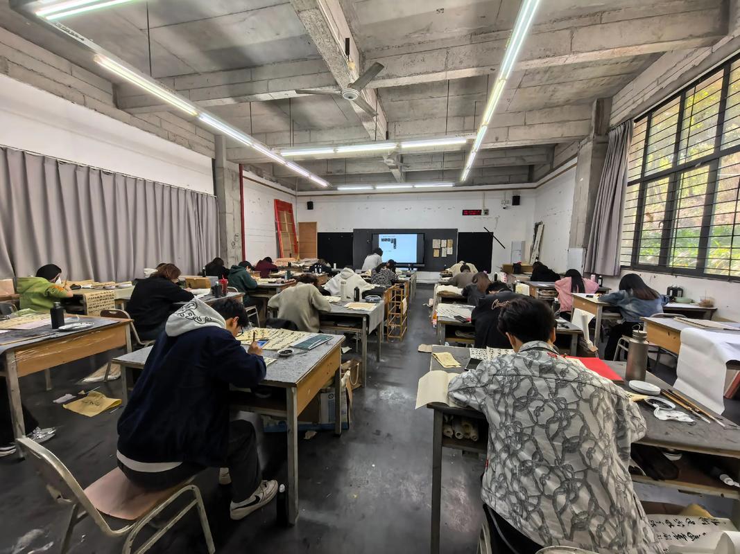 成都美視國際學校線上教學_成都美視國際學校官網_疫情防控期間學校線上生活回顧