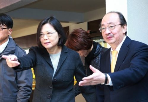 發(fā)達(dá)國(guó)家需要帶頭而非缺席英文_缺席英文怎么讀_缺席的英文