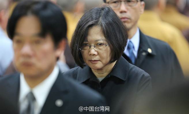 發(fā)達(dá)國(guó)家需要帶頭而非缺席英文_缺席英文怎么讀_缺席的英文